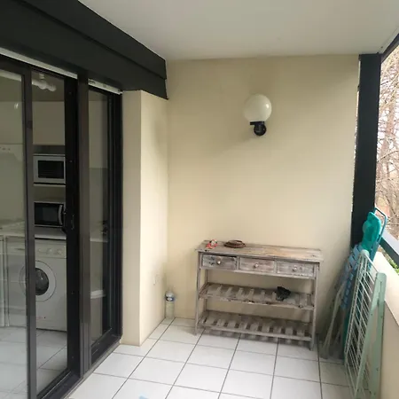 De 27 M Carre A Avec Terrasse